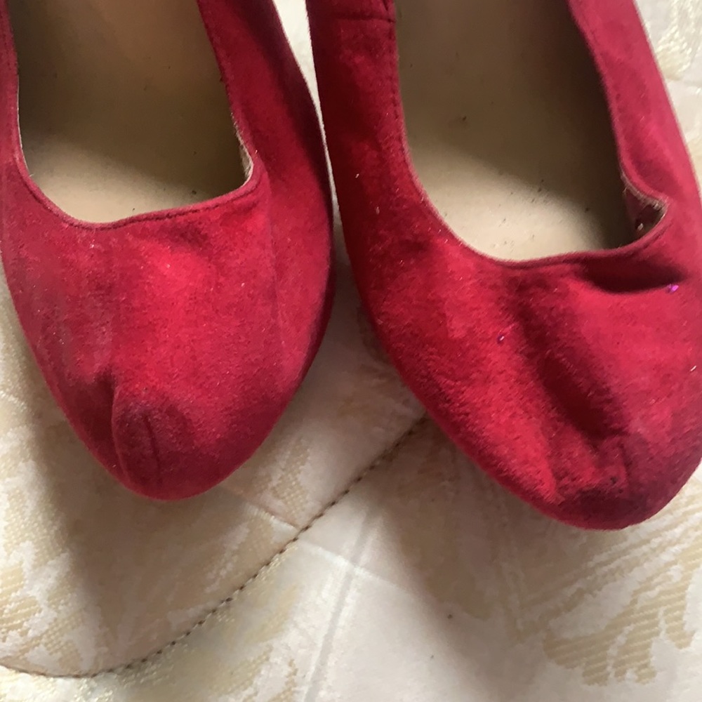 Red heels - Picture 6 of 10